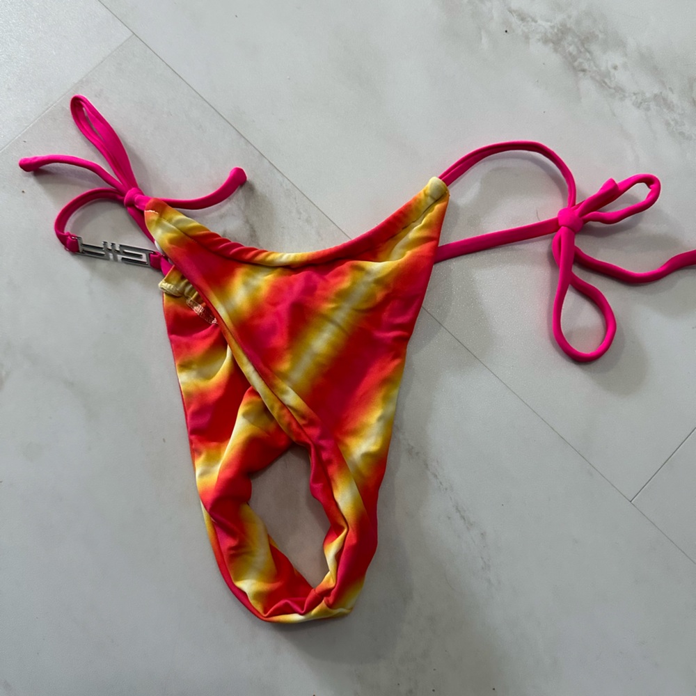 I am gia swim bottoms pink and yellow